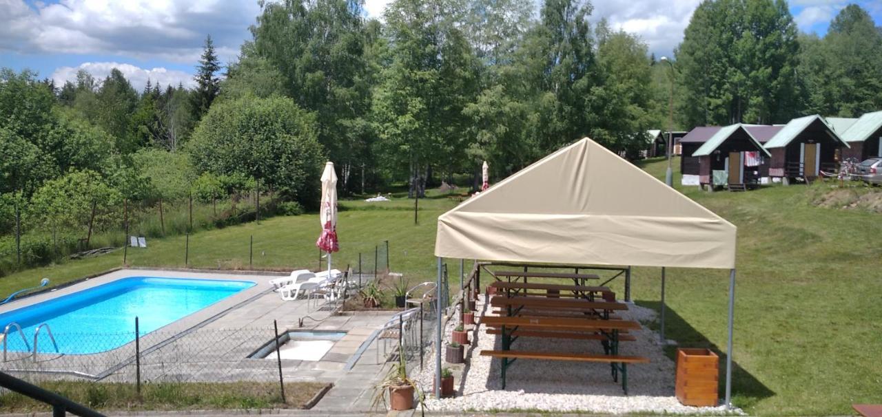 Retro Kemp Pod Boubinem Horní Vltavice Exterior photo
